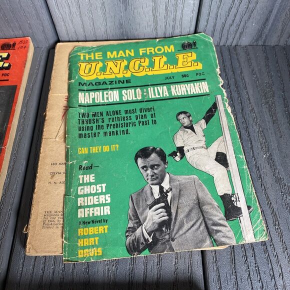 THE MAN FROM UNCLE/U.N.C.L.E. MAGAZINE Issue Vol 4.1, 2.5 + 1.4/ 1.6(Damaged) - Picture 4 of 13